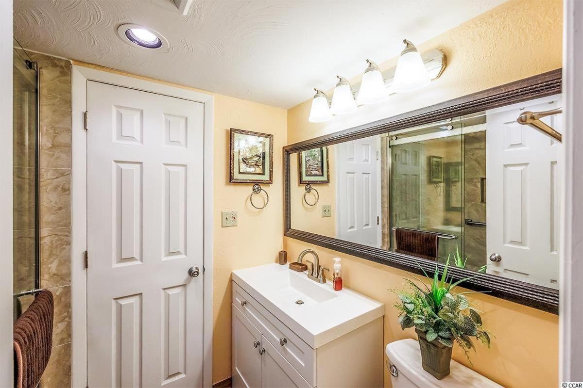Spacious Ocean View Suite With Beautiful Updates! - Ocean Dunes Tower 2 Unit 6121 - Sleeps 6 Guests! Myrtle Beach Eksteriør bilde
